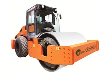 特雷克斯 CC12600 起重机