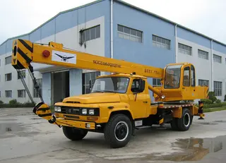 特雷克斯 CC12600 起重机